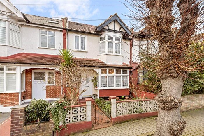 4 Bedroom Terraced House For Sale In Badminton Road, London, SW12