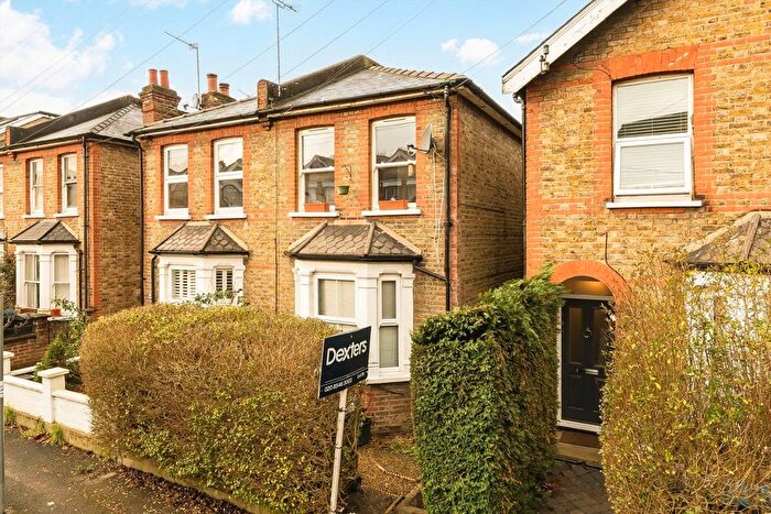 1 Bedroom Maisonette For Sale In Piper Road, Kingston Upon Thames, KT1