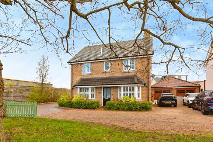 4 Bedroom Detached House For Sale In Greengates Close, Great Leighs, Chelmsford, CM3