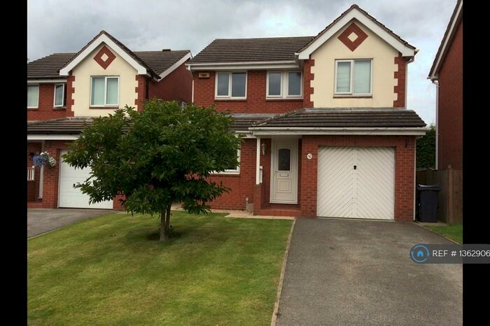 4 Bedroom Detached House To Rent In Lincoln Way, Chesterfield, S42