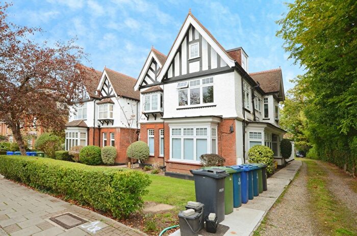 1 Bedroom Flat To Rent In Roxborough Park, Harrow, HA1