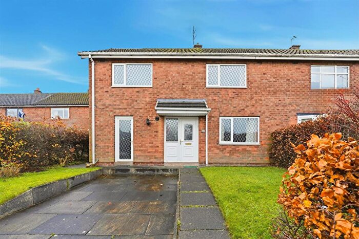 3 Bedroom Semi Detached House For Sale In Brocklehurst Avenue, Macclesfield, SK10