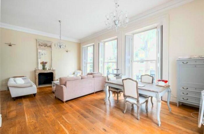 2 Bedroom Flat To Rent In Craven Hill Gardens, Bayswater, London, W2