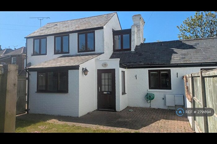 3 Bedroom Semi-Detached House To Rent In Beacon Road, Broadstairs, CT10