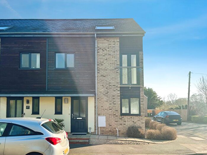 3 Bedroom Town House For Sale In Old Station Road, Ramsey, Huntingdon, PE26