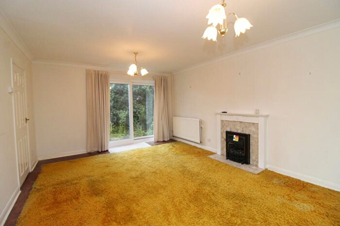 3 Bedroom Detached House For Sale In Burton Fields, Herne Bay, CT6