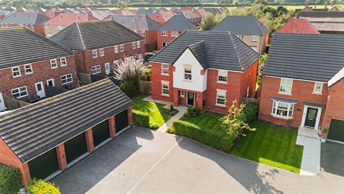 4 Bedroom Detached House For Sale In Gainsborough Drive, Henhull, CW5