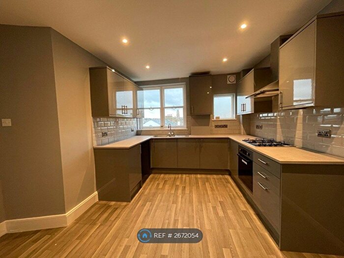 2 Bedroom Flat To Rent In Albion Place, Ramsgate, CT11
