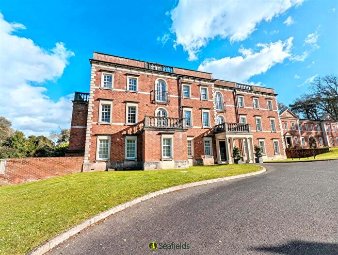 3 Bedroom Apartment For Sale In Springvale Road, Seaview, PO34