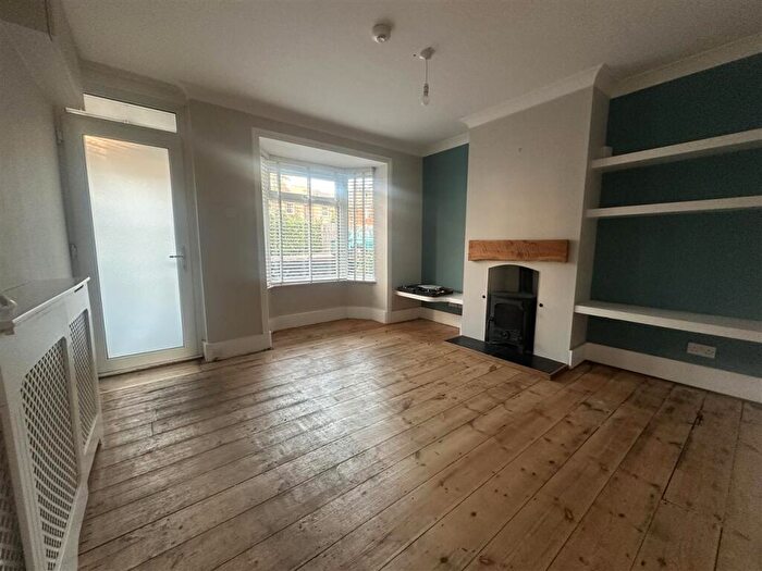 3 Bedroom Terraced House To Rent In Jacklyns Lane, Winchester, SO24