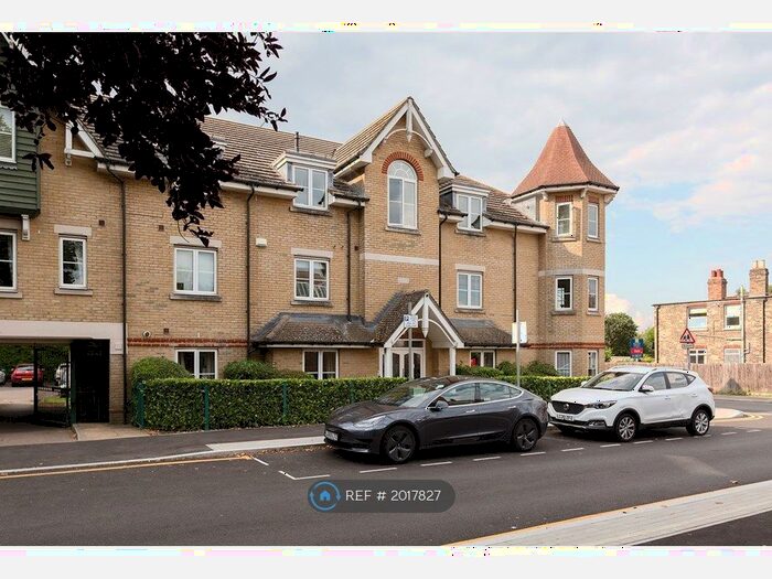 2 Bedroom Flat To Rent In Ash Tree Court, London, N2