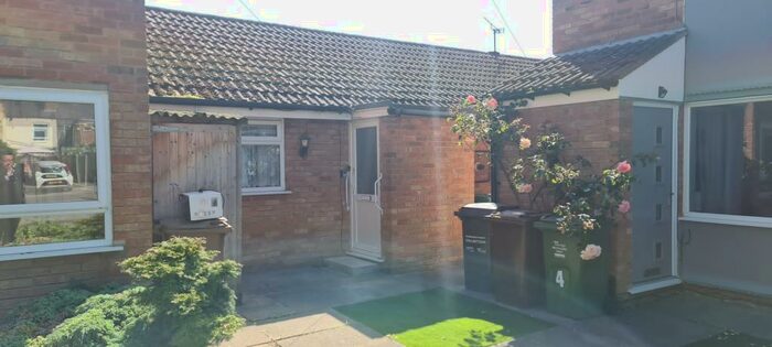 2 Bedroom Bungalow To Rent In Windsor Close, Quorn, LE12