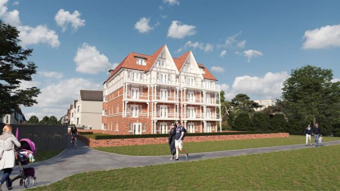 2 Bedroom Apartment For Sale In West Cliff Gardens, Bournemouth, BH2