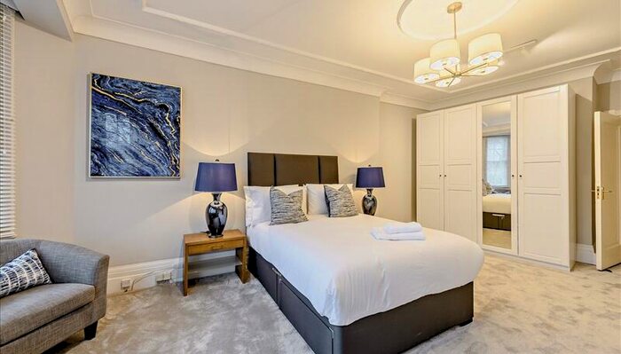 4 Bedroom Flat To Rent In Strathmore Court, Park Road, St Johns Wood, London, NW8