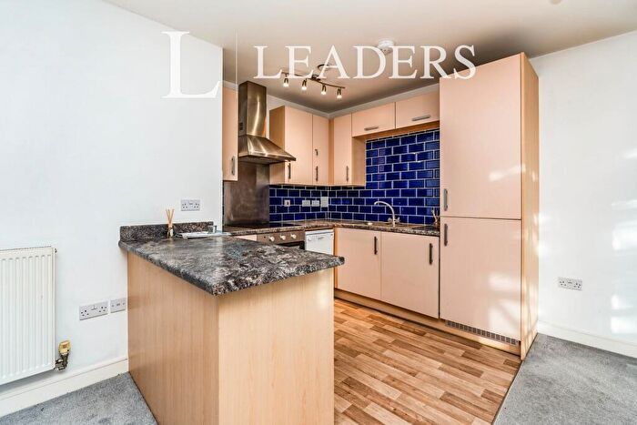 2 Bedroom Apartment To Rent In Sapphire Court, Ocean Village, SO14