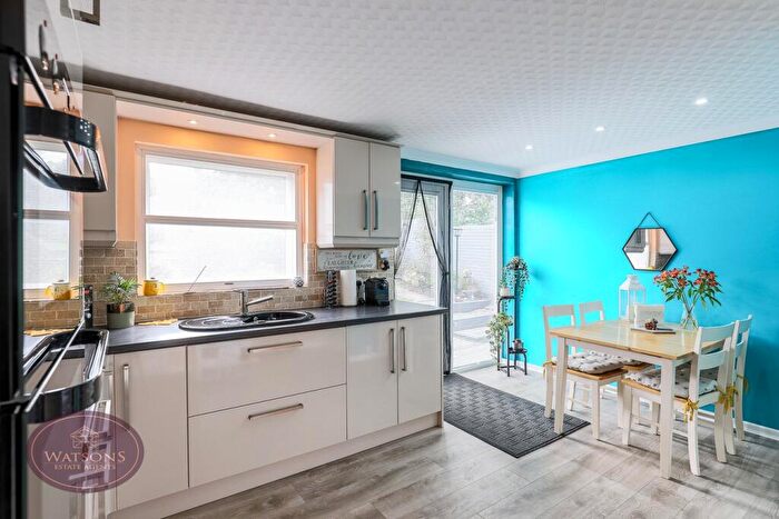 3 Bedroom Detached House For Sale In Bagnall Road, Nottingham, NG6