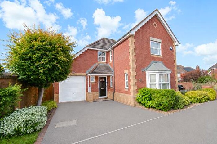 4 Bedroom Detached House For Sale In Heathfields, Downend, Bristol, BS16