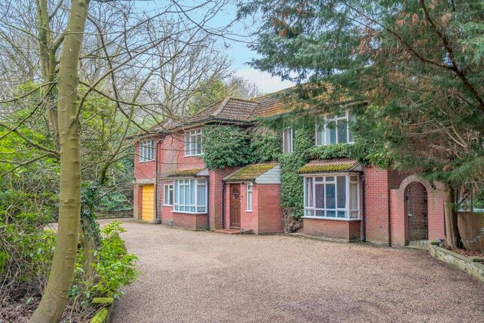 5 Bedroom Detached House For Sale In Parish Road, Stratton Strawless, Norwich, NR10