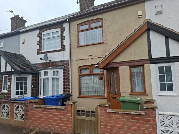 2 Bedroom Terraced House To Rent In Wharton Street, Grimsby, DN31