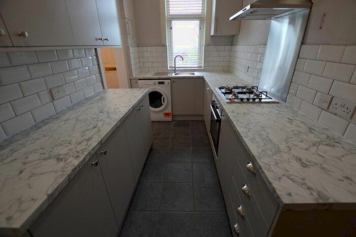 2 Bedroom Terraced House To Rent In Zoar Street, Leeds, LS27