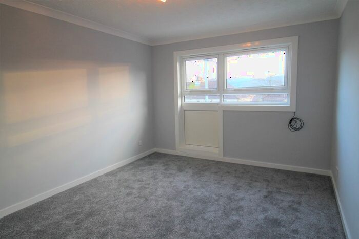 1 Bedroom Flat To Rent In Parker Place, Kilsyth, G65