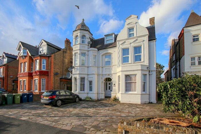 2 Bedroom Flat To Rent In Madeley Road, London, W5