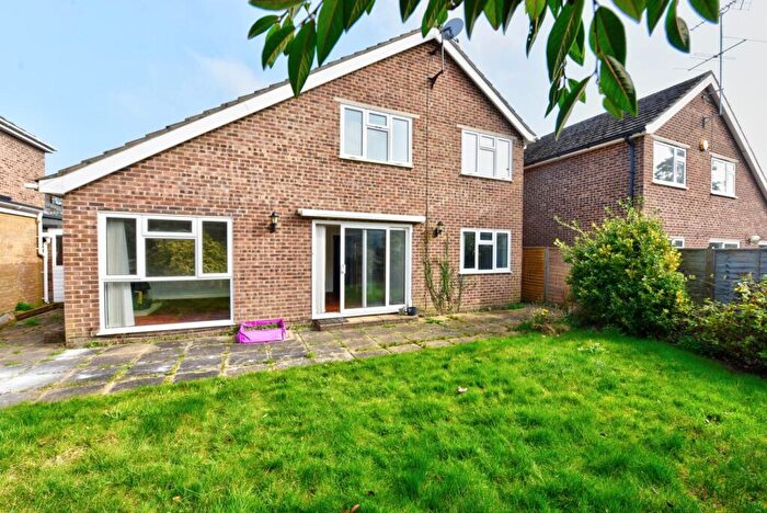 4 Bedroom Detached House For Sale In Badgers Walk, Shiplake, RG9