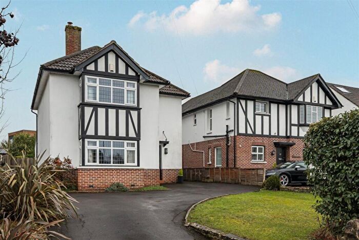 4 Bedroom Detached House For Sale In Bath Road, Keynsham, BS31