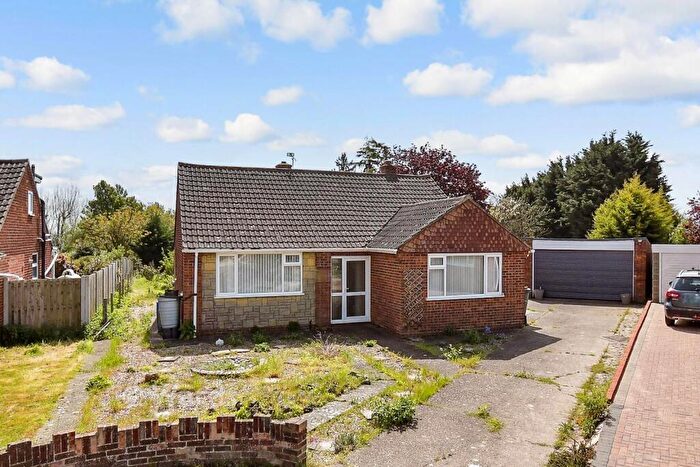 3 Bedroom Detached Bungalow For Sale In Stour Valley Close, Upstreet, Canterbury, Kent, CT3