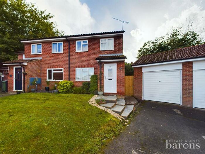 3 Bedroom Semi-Detached House For Sale In Mathias Walk, Brighton Hill, Basingstoke, RG22