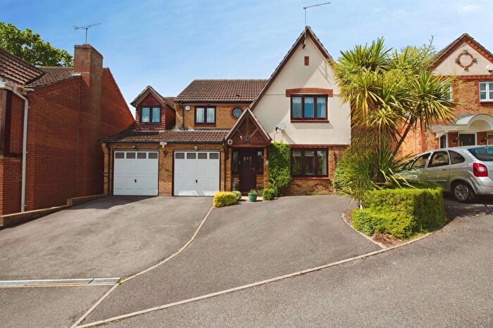 5 Bedroom Detached House For Sale In Ashwood Drive, Yeovil, BA21