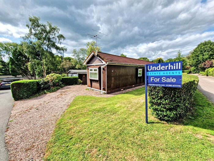 3 Bedroom Park Home For Sale In Heatherfield, Pathfinder Village, Exeter, EX6