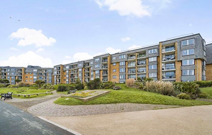 1 Bedroom Flat For Sale In Belmont Street, Mountbatten Court Belmont Street, PO21