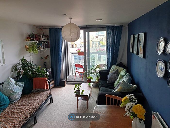 1 Bedroom Flat To Rent In Dancers Way, London, SE8