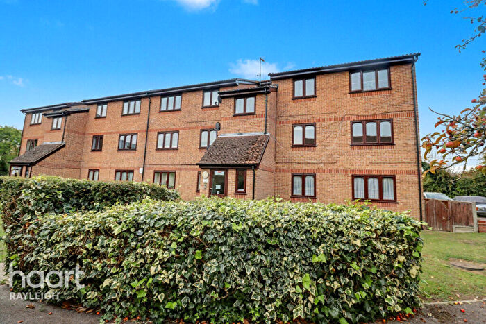 1 Bedroom Flat For Sale In Sandon Close, Essex, SS4