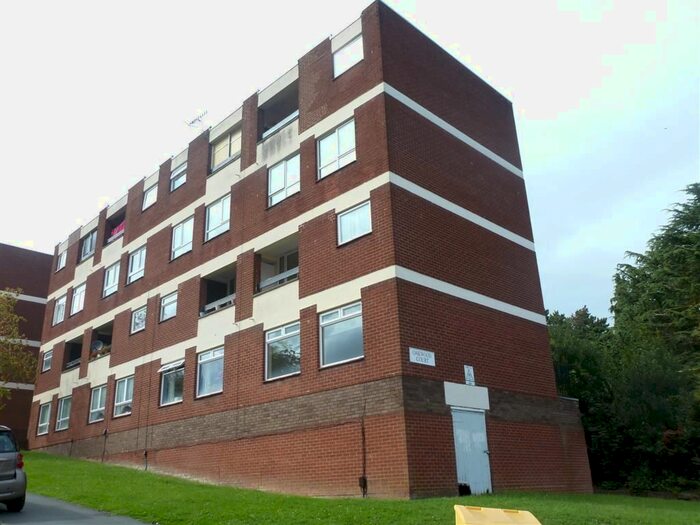 2 Bedroom Maisonette To Rent In Bundle Hill, Halesowen, B63