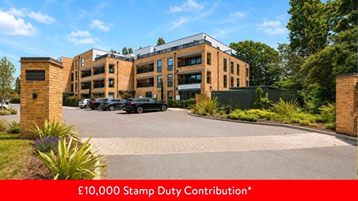 2 Bedroom Apartment For Sale In Oaklands House, Littleworth Road, Esher, KT10