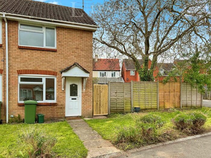 2 Bedroom End Of Terrace House To Rent In Walnut Court, Faringdon, SN7