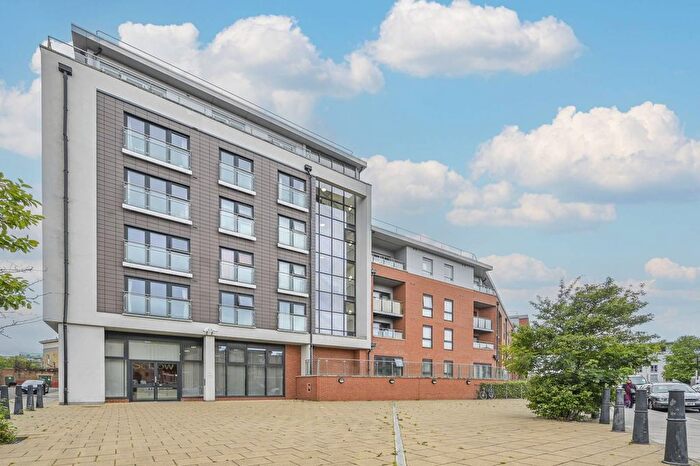 2 Bedroom Flat To Rent In Mostyn Grove, Bow, London, E3