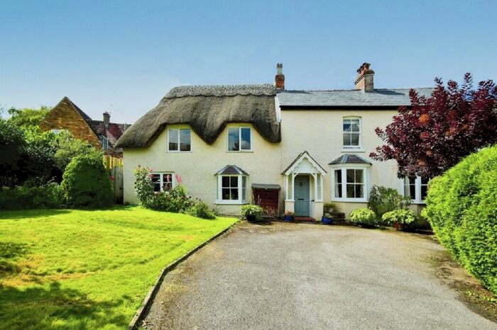 4 Bedroom Semi-Detached House For Sale In The Green, Liddington, Swindon, SN4