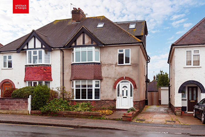 4 Bedroom Semi-Detached House To Rent In Holmes Avenue, Hove, BN3