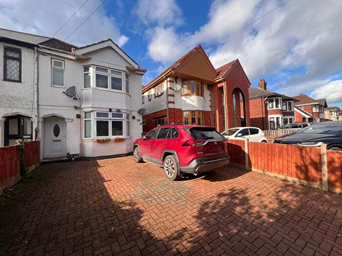 3 Bedroom Flat To Rent In Coventry Road, Exhall, Coventry, CV7