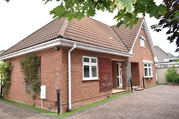 5 Bedroom Detached House For Sale In Park Lane, Frampton Cotterell, BS36