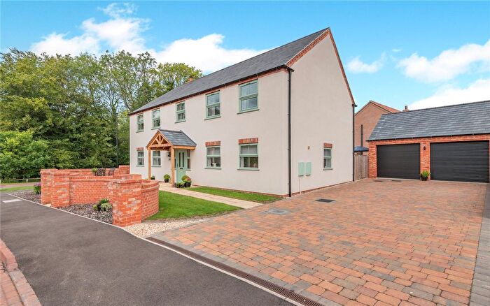 5 Bedroom Detached House For Sale In Esher Road, Sudbrooke, Lincoln, Lincolnshire, LN2