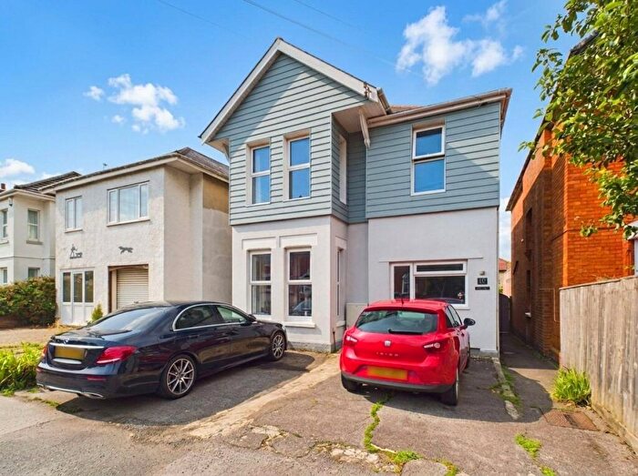 2 Bedroom Apartment For Sale In Frankston Road, Southbourne, Bournemouth, Dorset, BH6