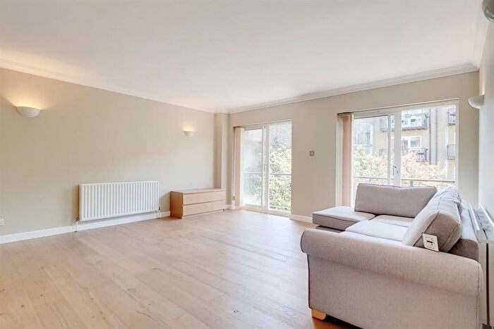 2 Bedroom Flat To Rent In Bacon Street, London, E2