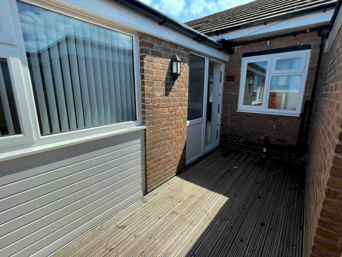 2 Bedroom Apartment To Rent In Central Square, Maghull, L31