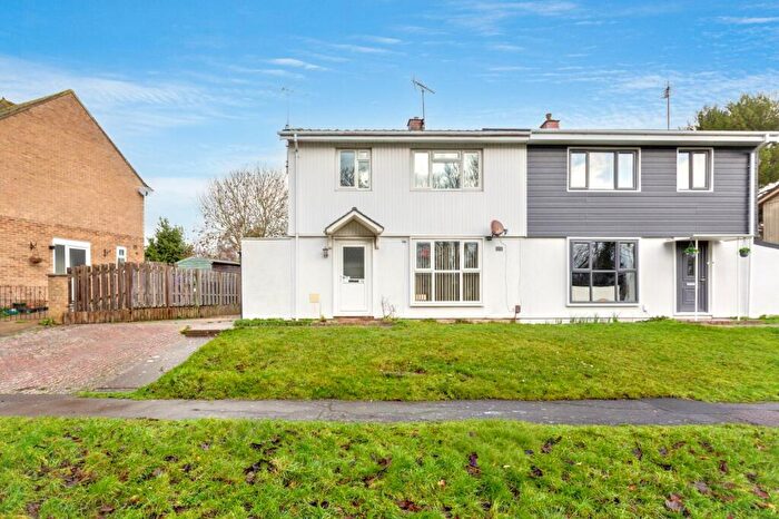 3 Bedroom Semi Detached House For Sale In Courtenay Road, Wantage, Oxfordshire, OX12