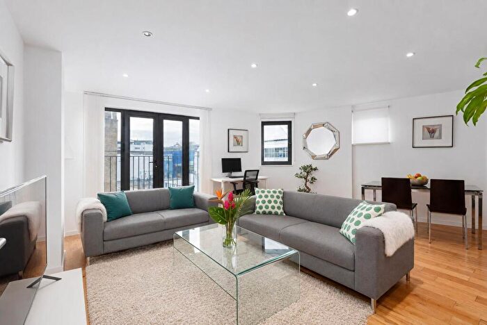 2 Bedroom Flat For Sale In Eagle Wharf Road, Islington, N1