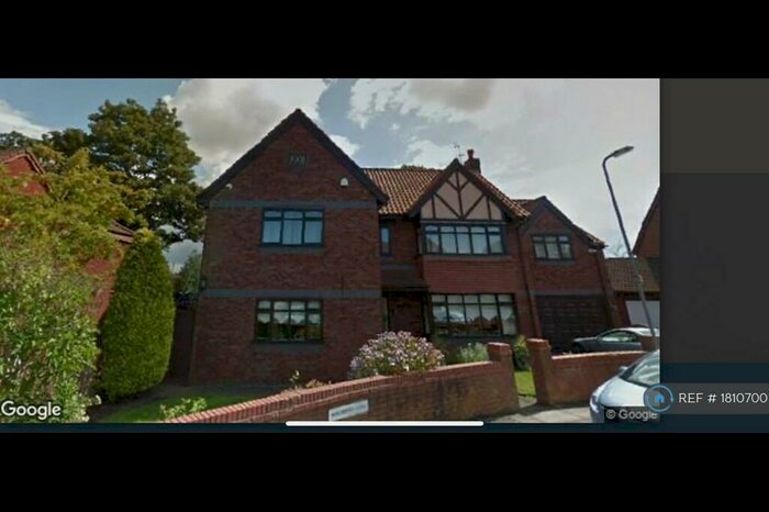 5 Bedroom Detached House To Rent In Winchester Close, Liverpool, L25